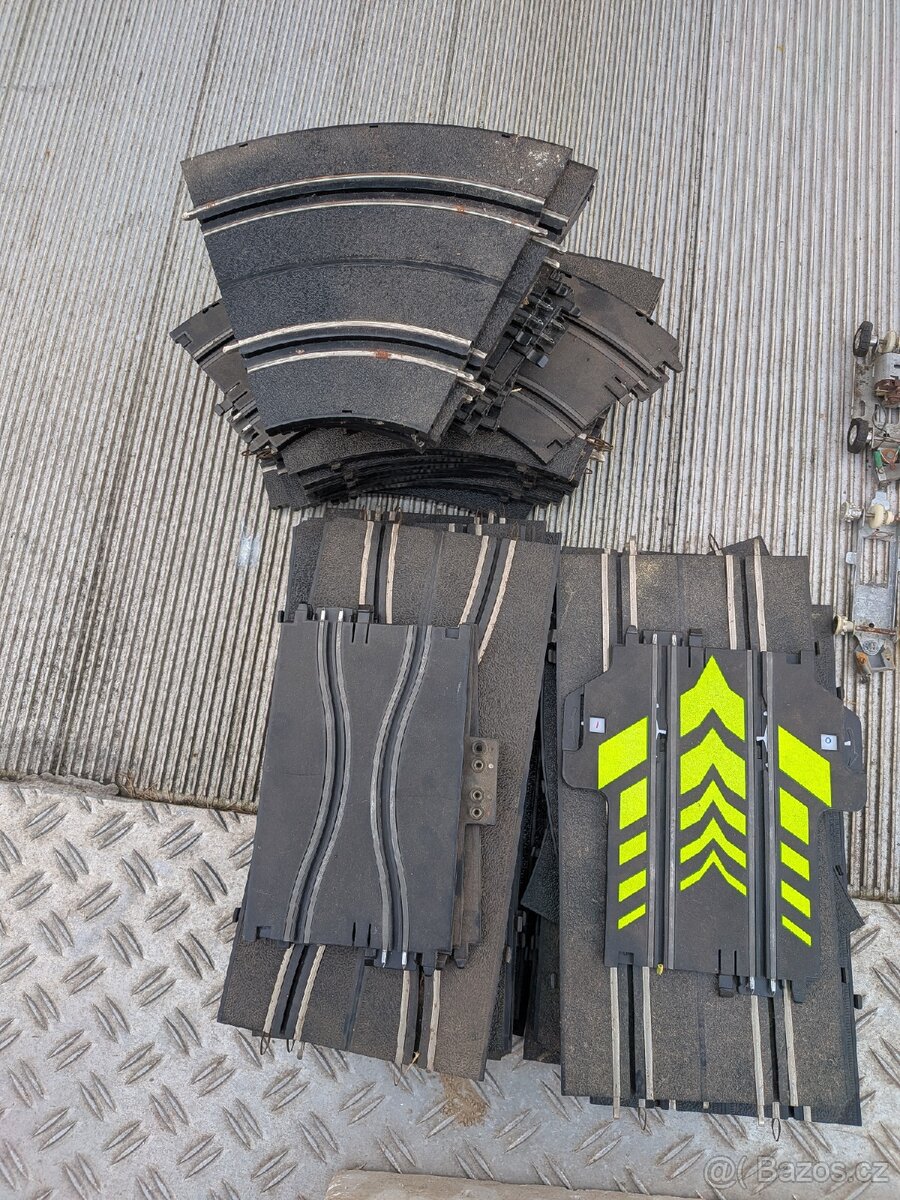 Vláčky H0 a autodráha - 12