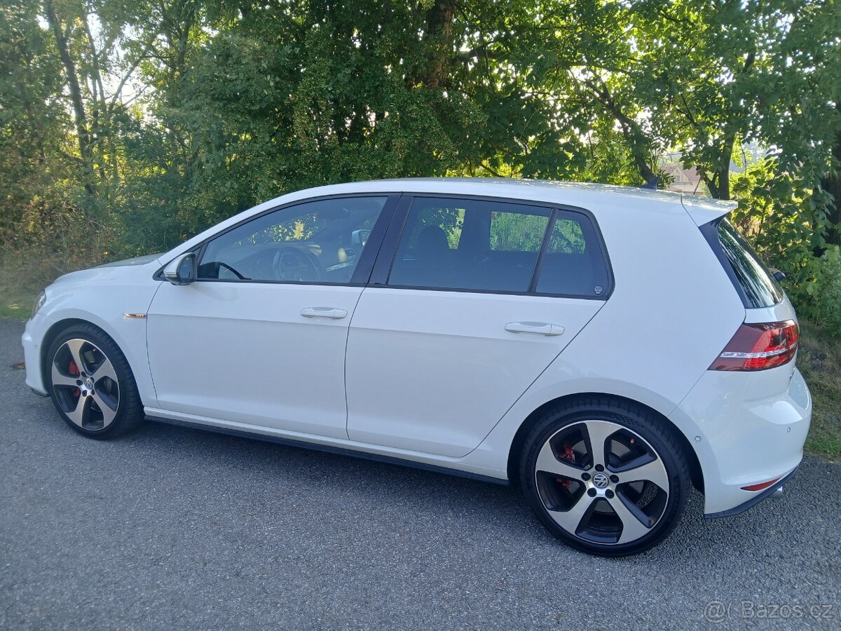Golf gti7 - 12