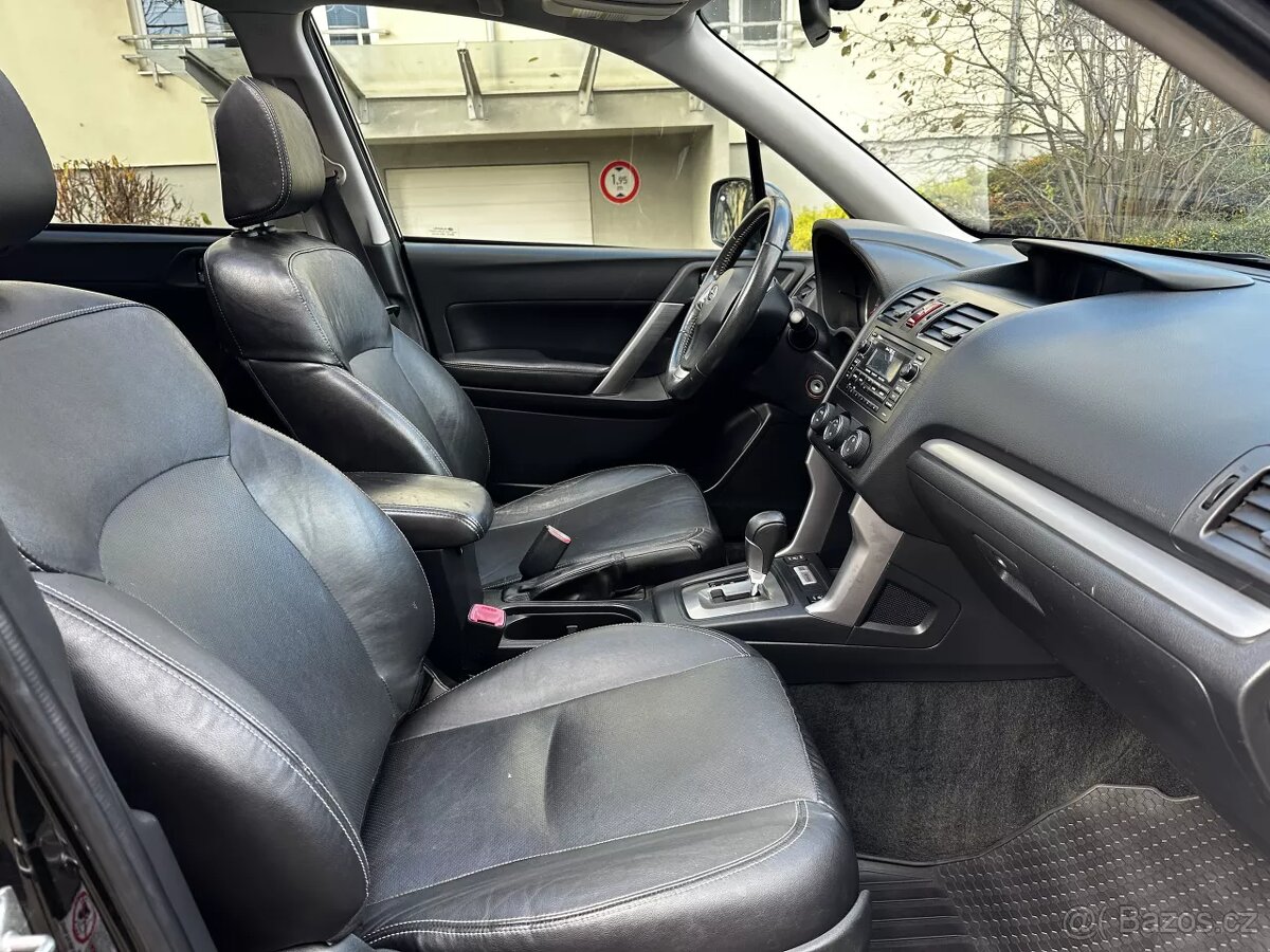 Subaru Forester SJ 2.5i XT AWD SUV Kůže Kamera El. kufr 2015 - 12