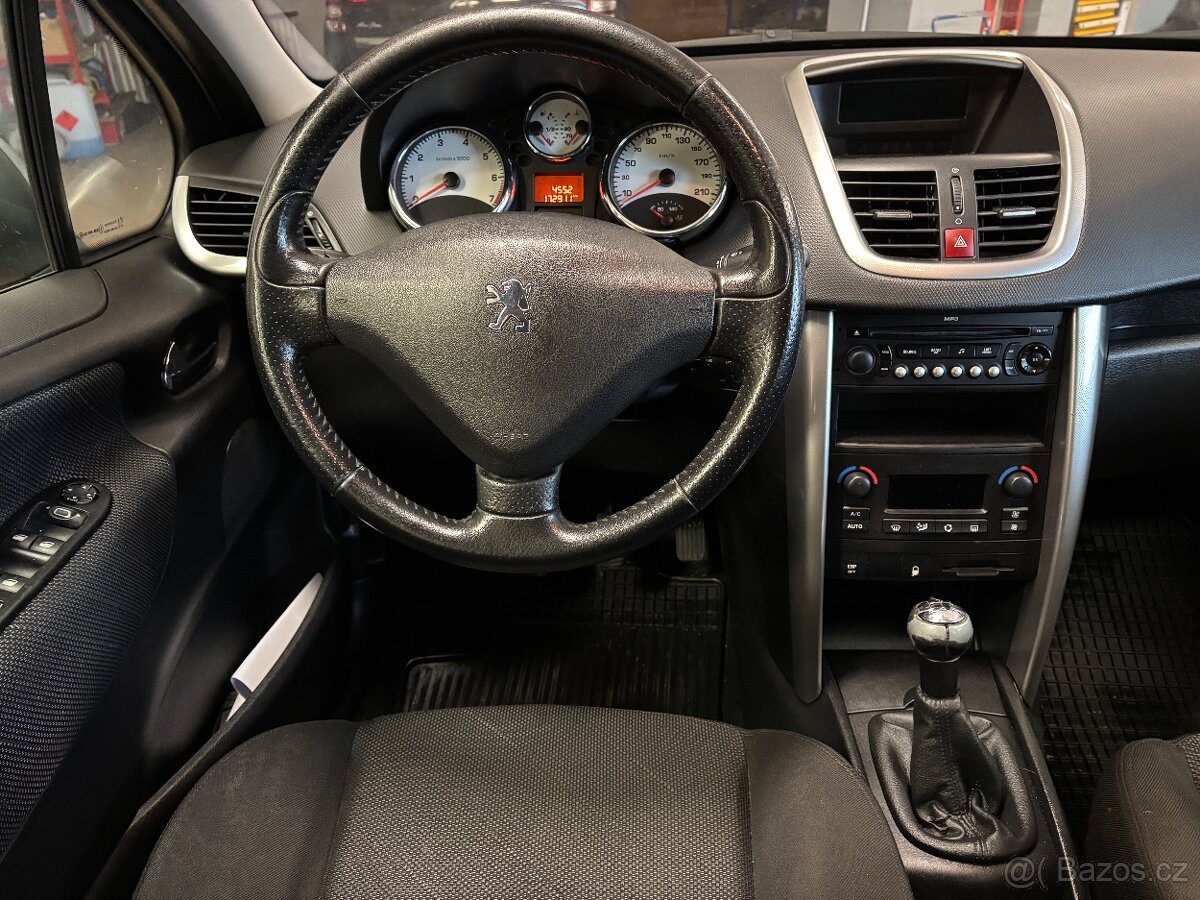 Peugeot 207 SW 1.6i - 12