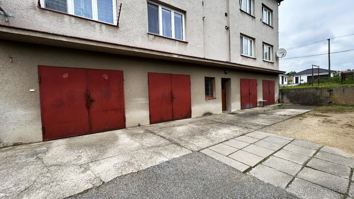 Byt 3+1(73 m2) s gar. a zahr.,Lesonice okr.Třebíč/REZERVACE/ - 12