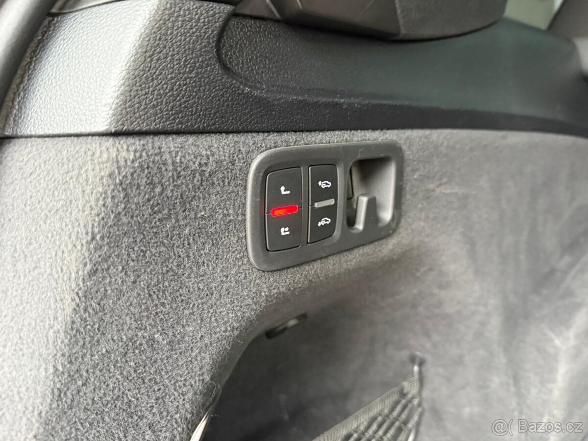 Audi Q7 3.0 TDI V6 4x4 200kw S-Line Tažné - záruka Autodraft - 12