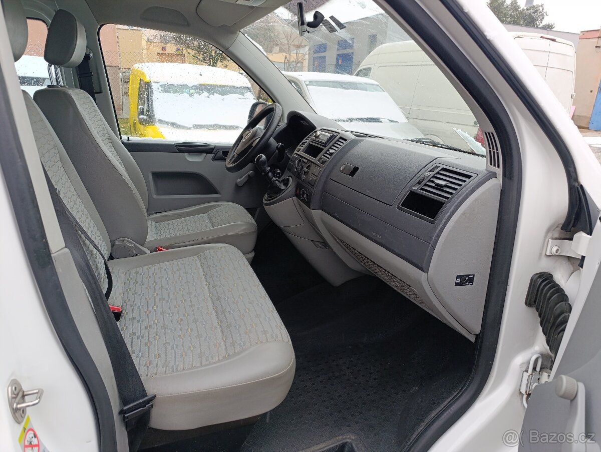 Volkswagen Transporter T5 9mist - 12