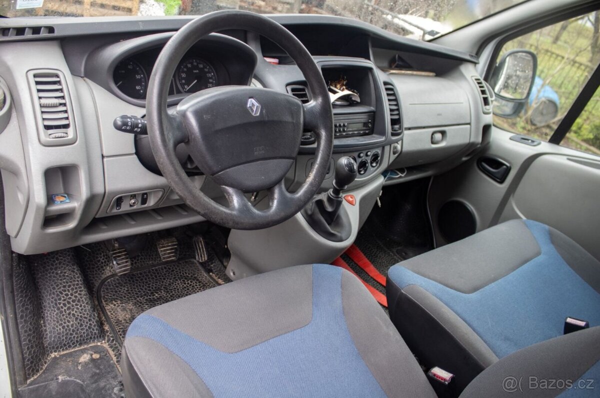 Renault Trafic 2.0 dCi / 84 kW / 2012 / Obytný Van - 12