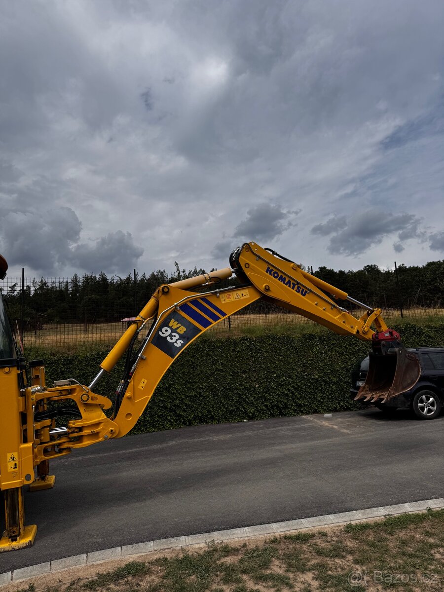 Komatsu WB93S-S - 12