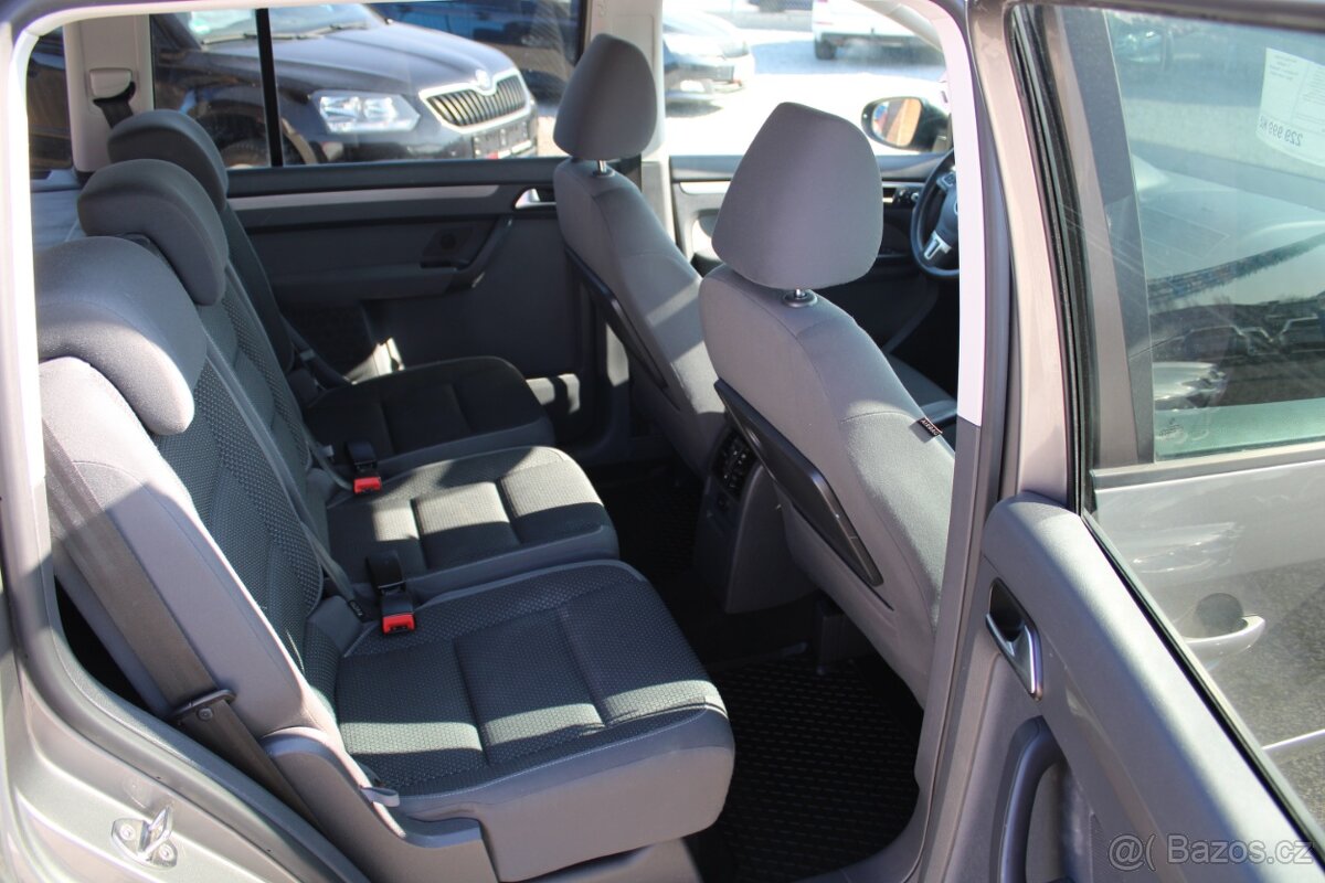 Volkswagen Touran 2.0TDI, r.v.2011 KLIMATRONIK XENONY - 12