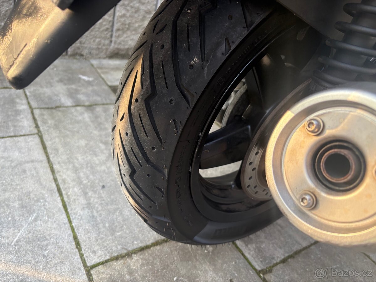 Yamaha x Max 250 2006 - 12