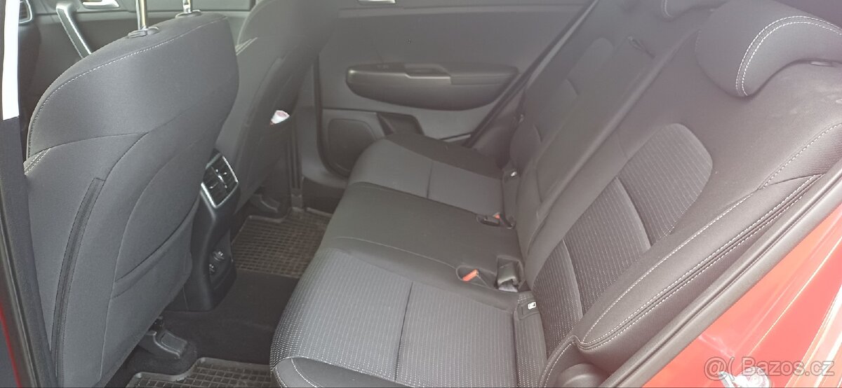 Kia Sportage 4x4 130 kw ČR TZ záruka 2028 automat 17700 km - 12