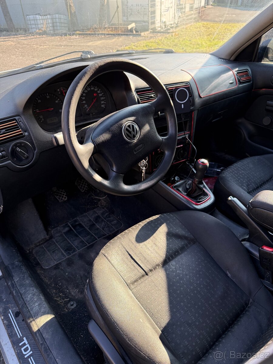 Volkswagen Golf IV 1.9 TDI - 12