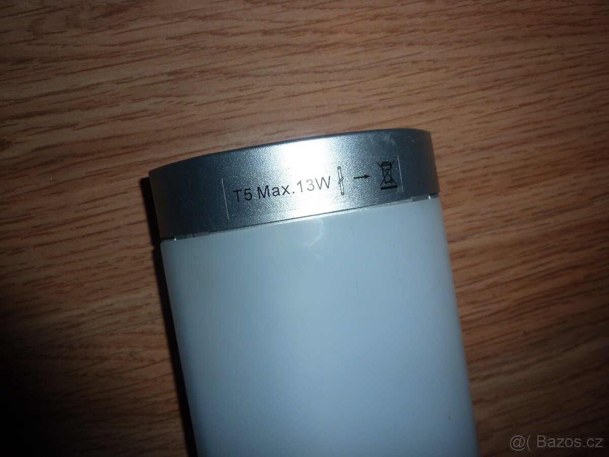 2x zářivka pod kuch.linku apod - cena 150 oba ks - 12