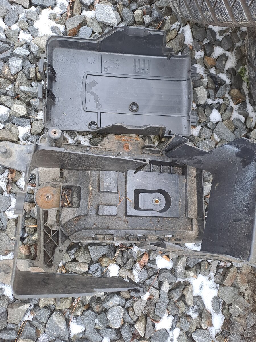 Volkswagen golf 5. Barva lc9z LC9Z CERNA - 12