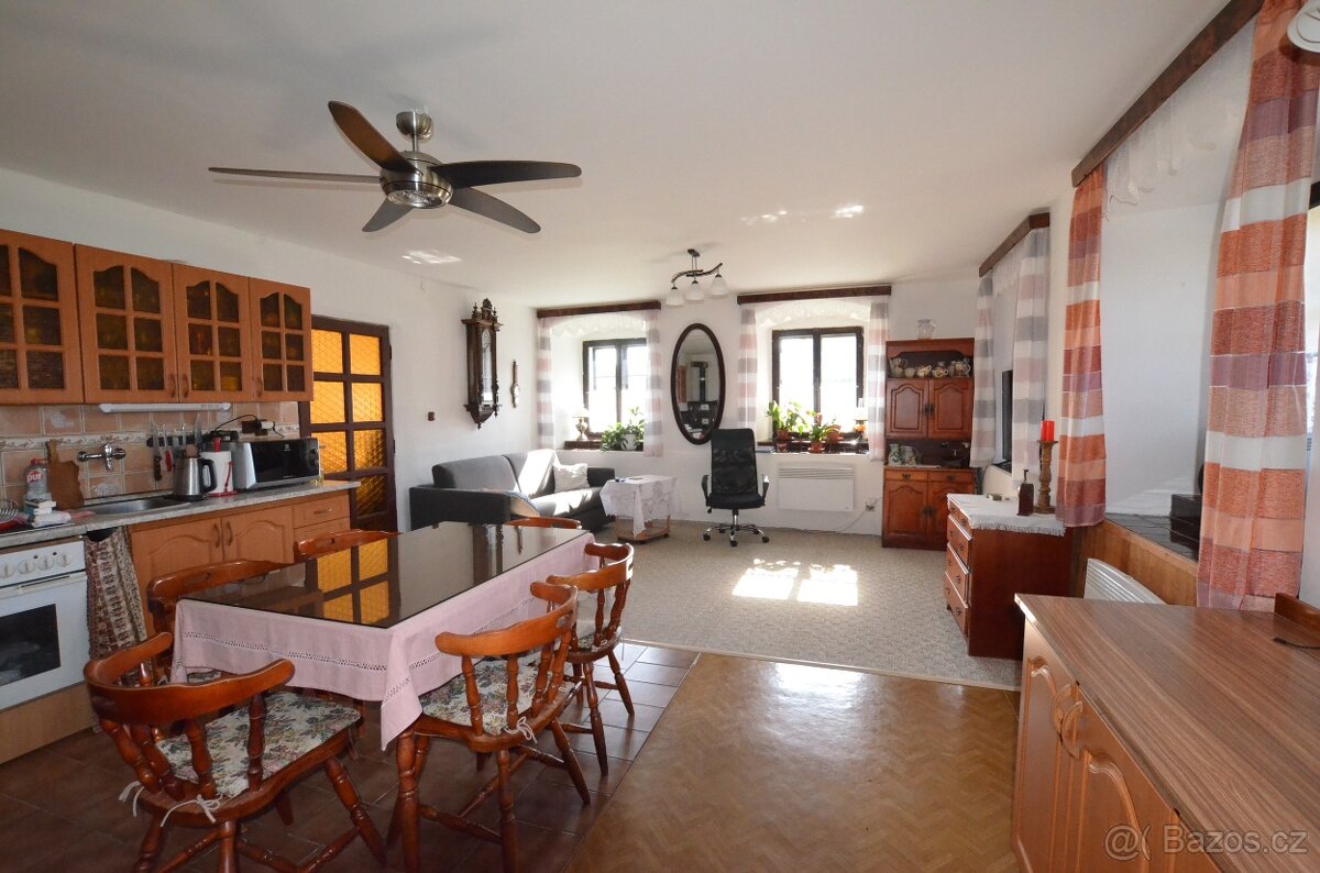 Prodej rodinného domu ve Vlčicích - 12