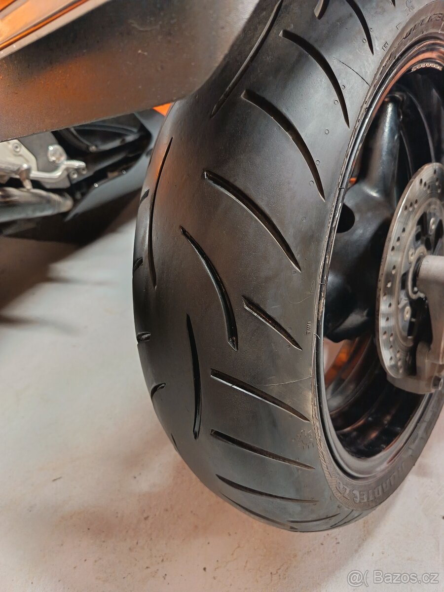 Suzuki Bandit 1200S - 12