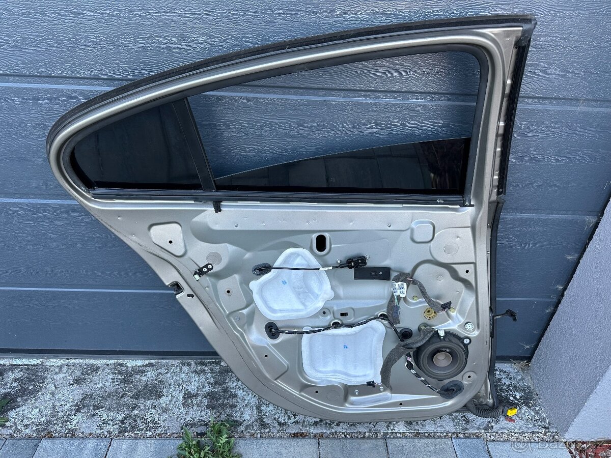 Renault Fluence dvere - 12