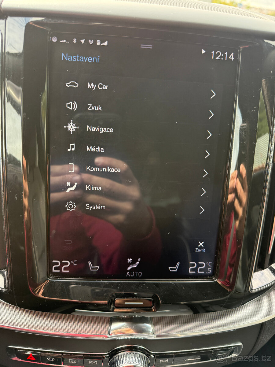 Volvo XC60 D4 R-Design, 140 kW, nez. topení, tažné zar. - 12