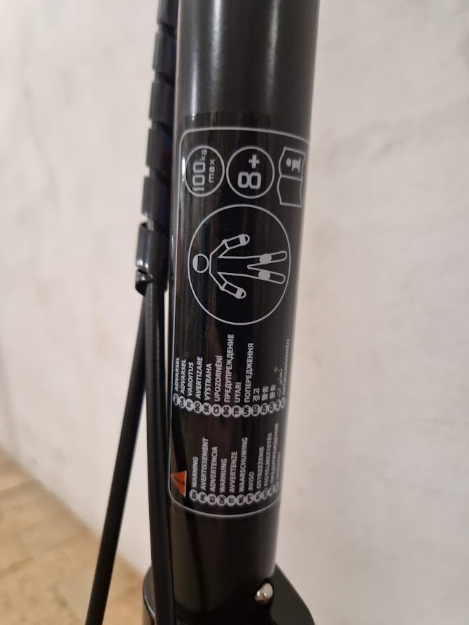 Razor Flashback Odrážecí koloběžka modrá - 12