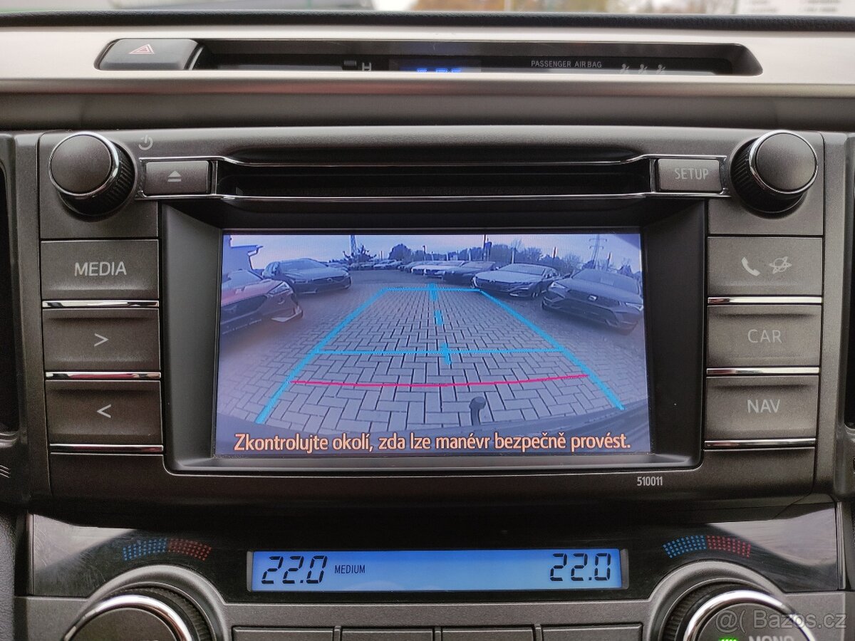 Toyota Rav4 D-4D 4WD DIGIKLIMA KAMERA TAŽNÉ - 12