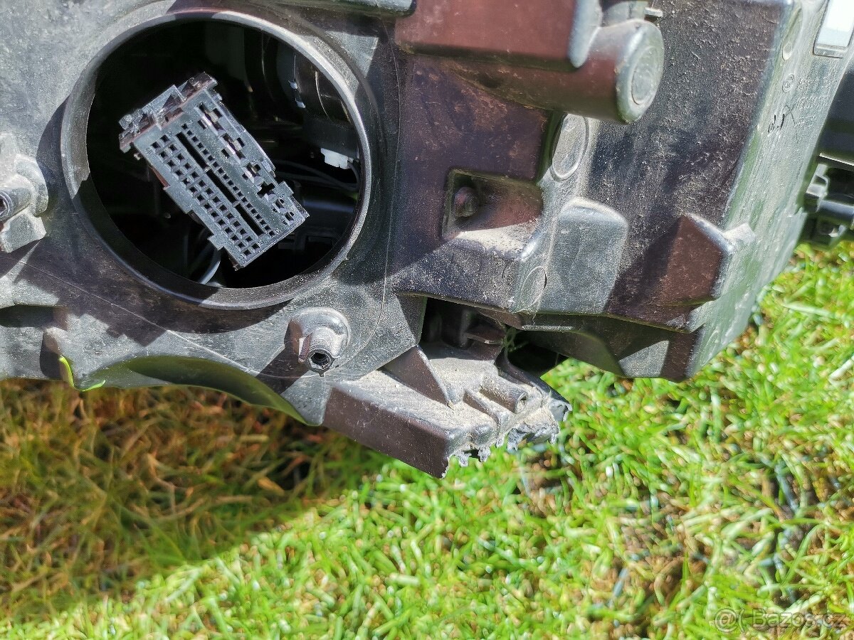 Škoda Superb 3 2021 díly - 12