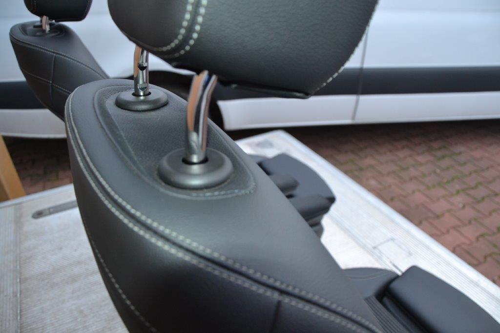 Mercedes-Benz Sprinter, Vito přední sedačky - 12