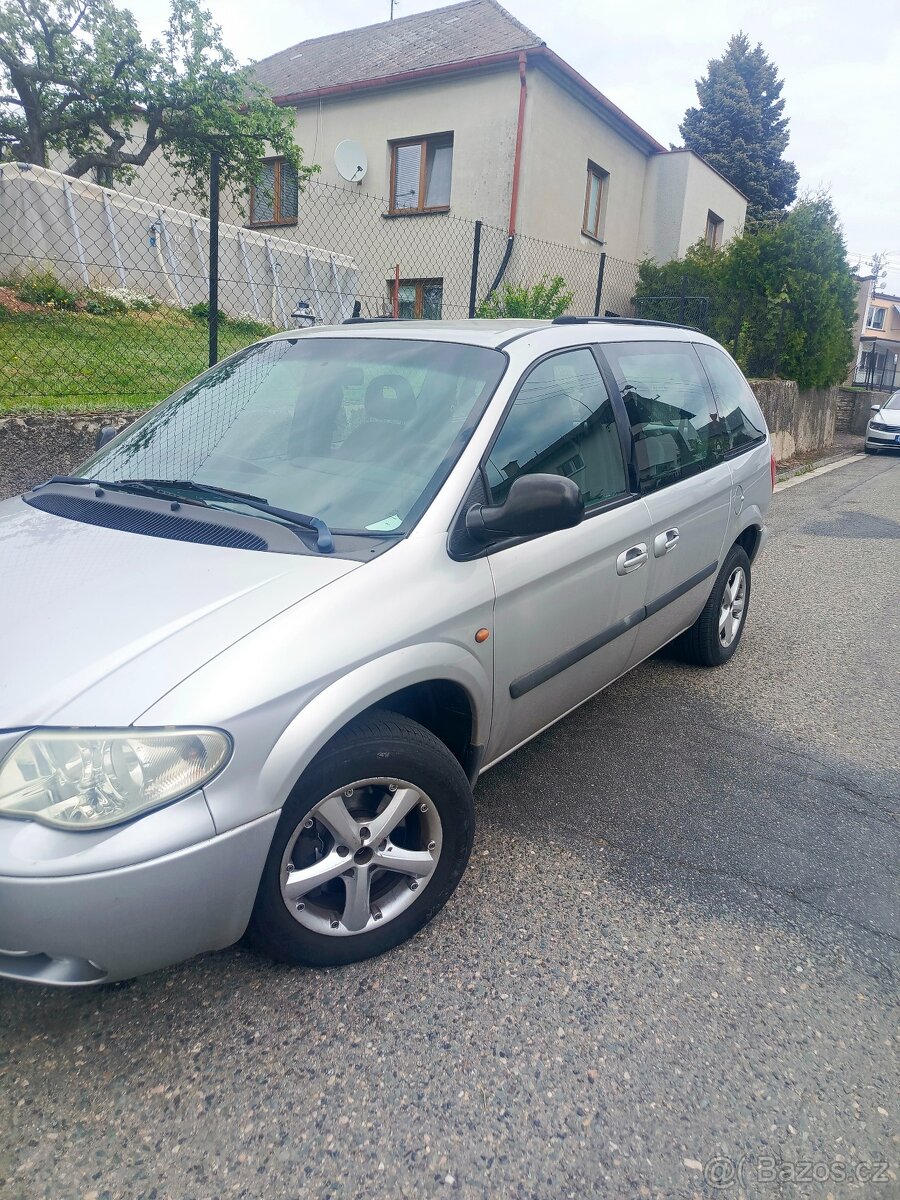 Prodám Chrysler Voyager - 12