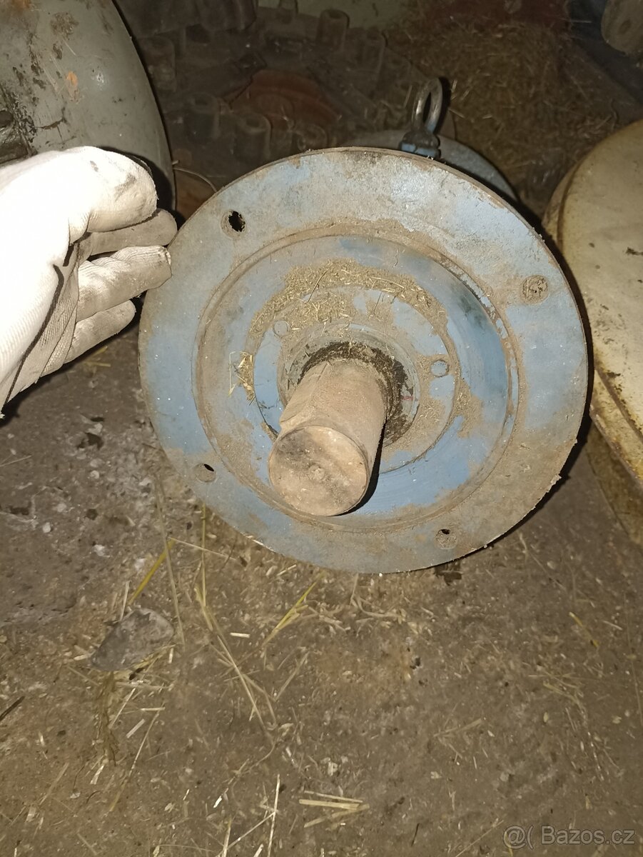 Díly Zetor super 50/35/40 - 12