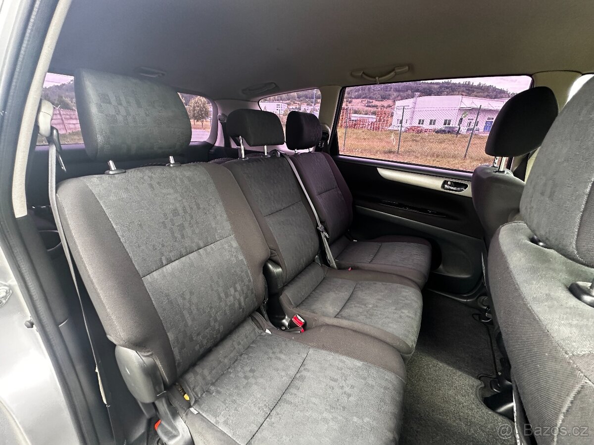 TOYOTA AVENSIS VERSO 2.0 110kW - 12