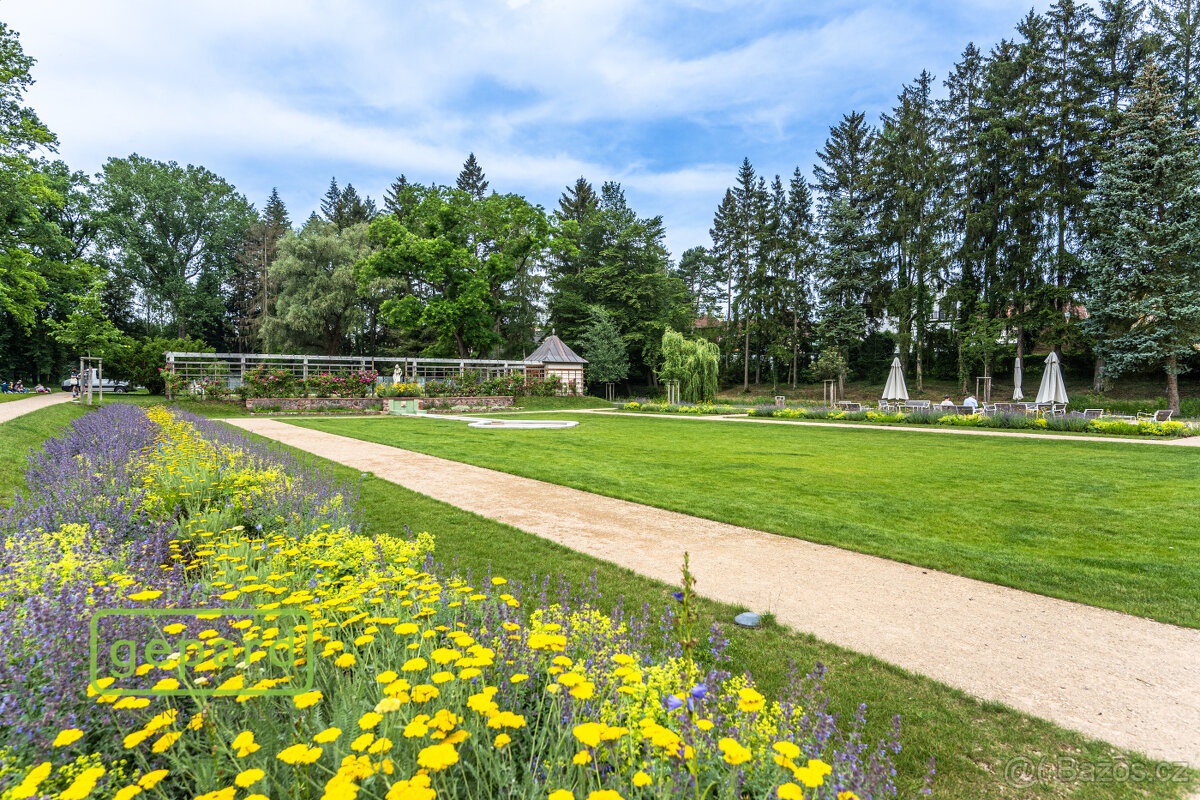 Pronájem bytu 2+k s balkonem, Slaný - 12