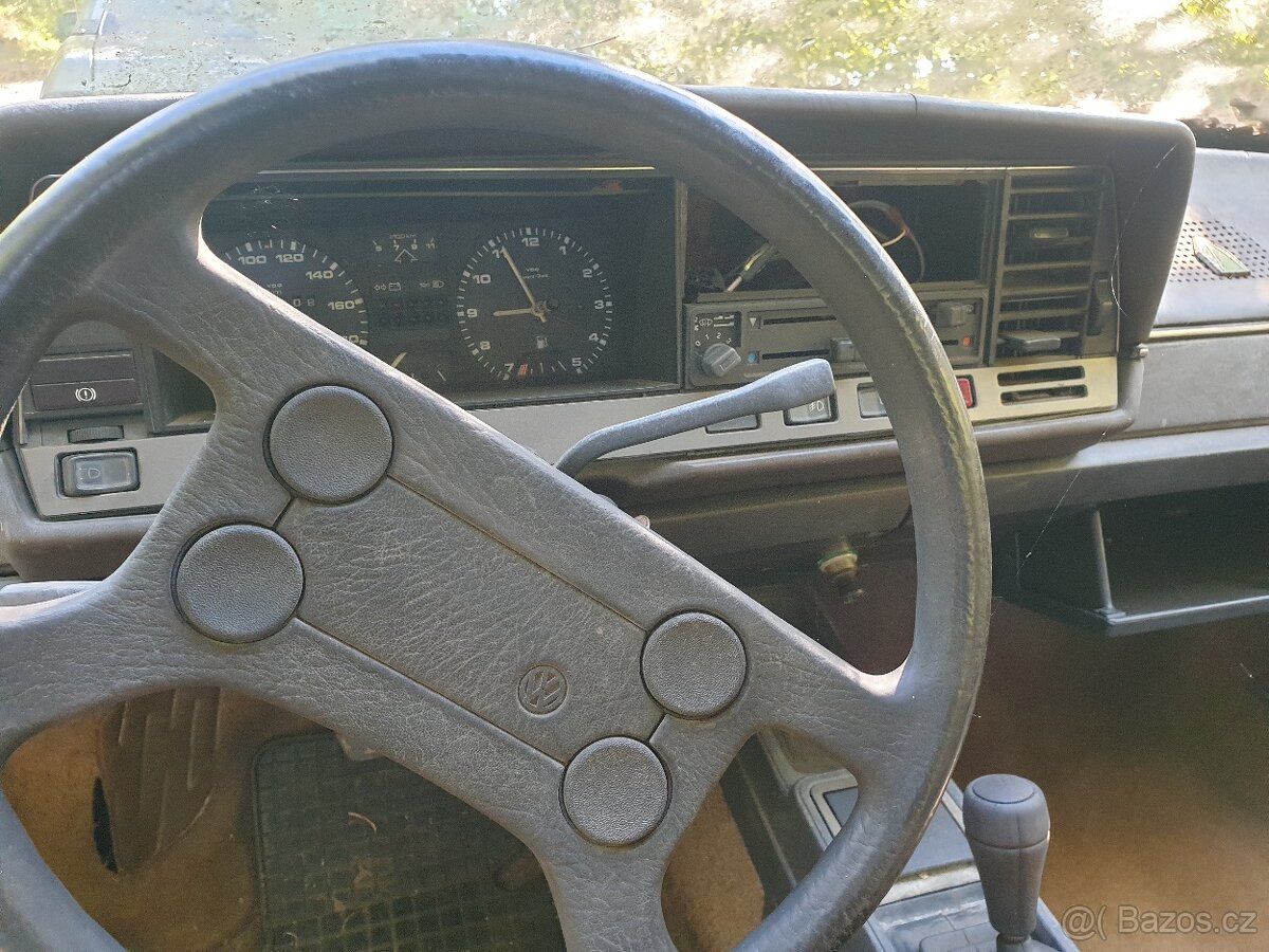 Dvojkovej Passat vw - nepojízdnej - 12