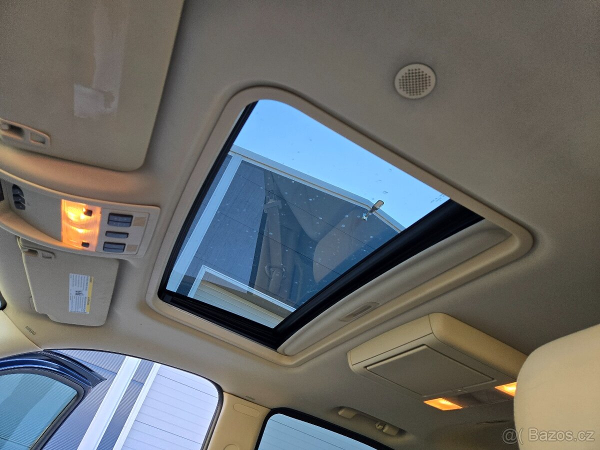 Cadillac Escalade 6.2 V8 - 12