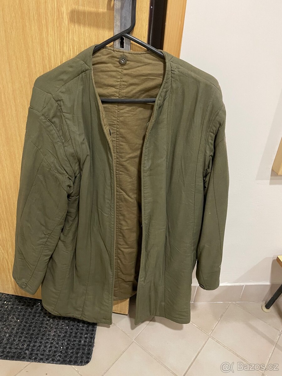 Prodám starší bundy a kabát - 12