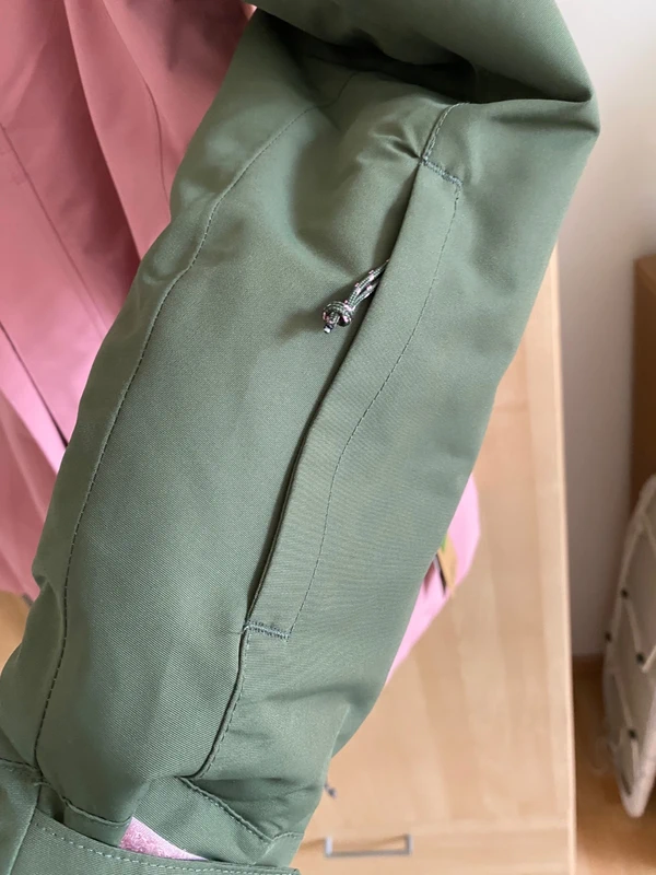 Nová zimní bunda s visačkami - 12