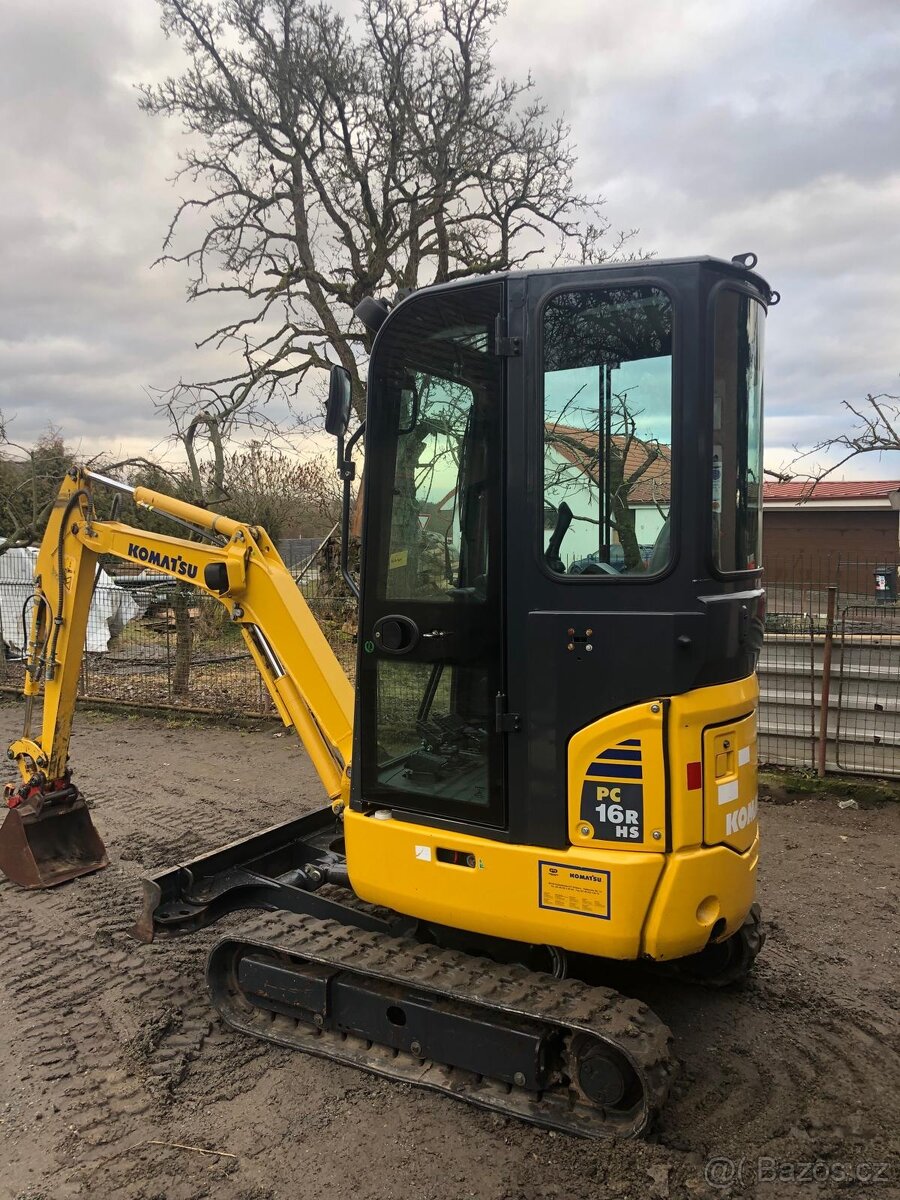 Komatsu PC16R - 12