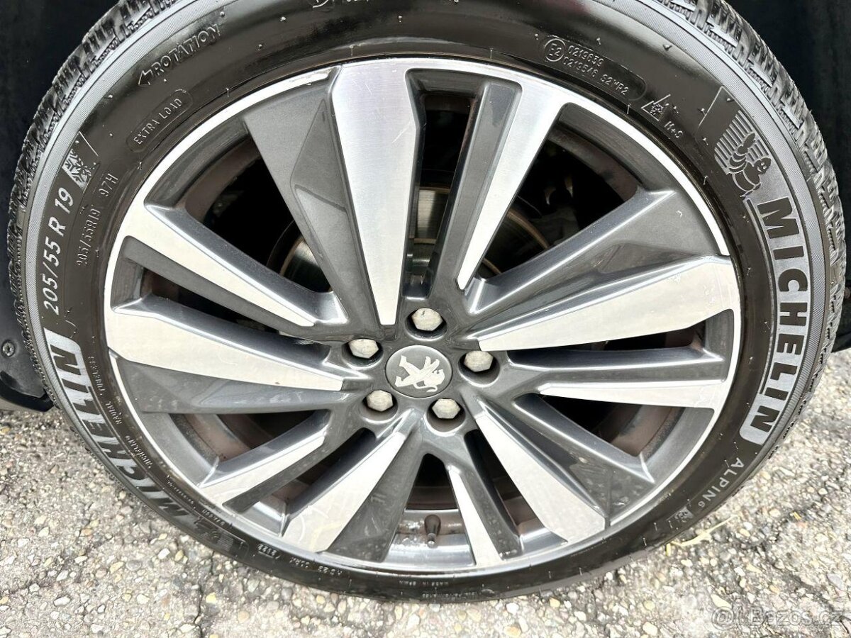 Peugeot 3008 2019 1.2 Turbo 131 - 12