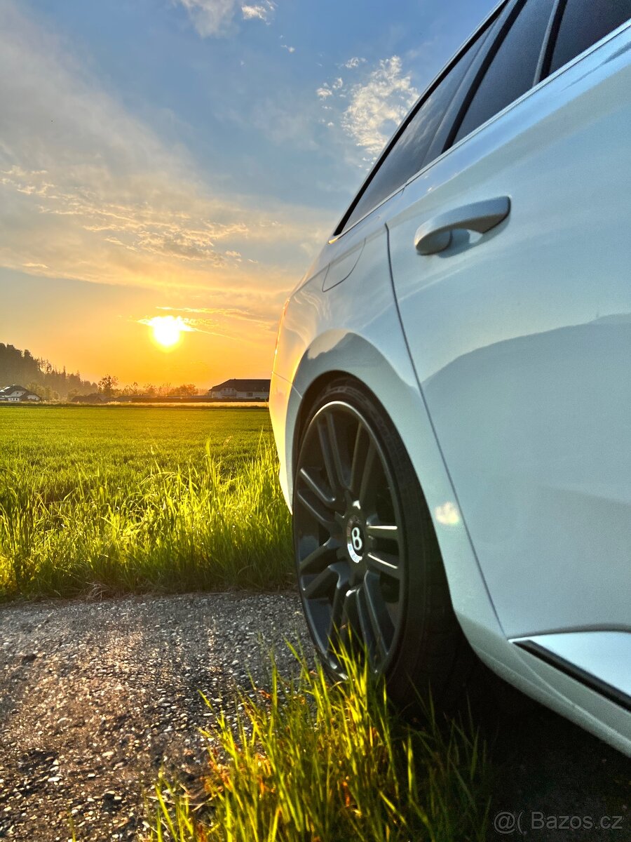 Bentley GT Flying Spur Diamond edition - 12