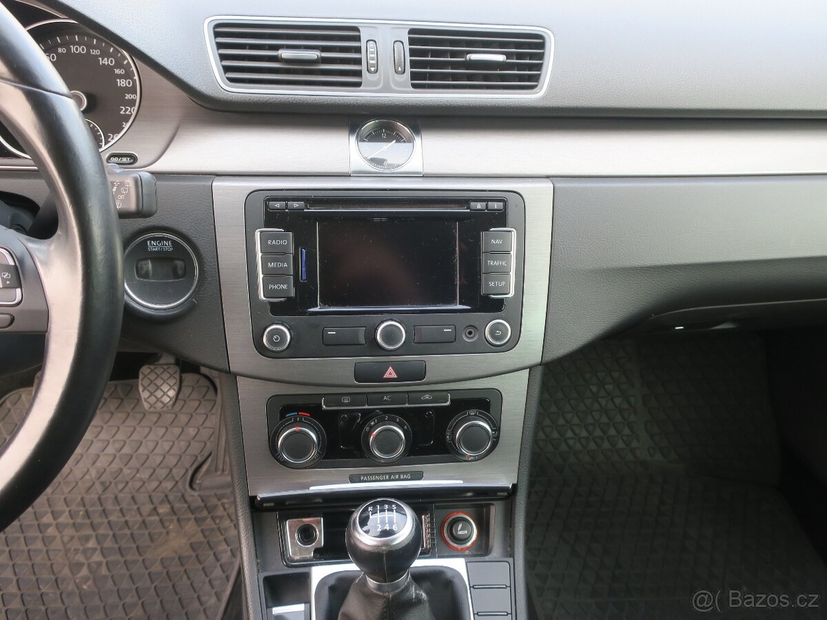 Volkswagen Passat Variant 1.4 TSi 90 kW - 12