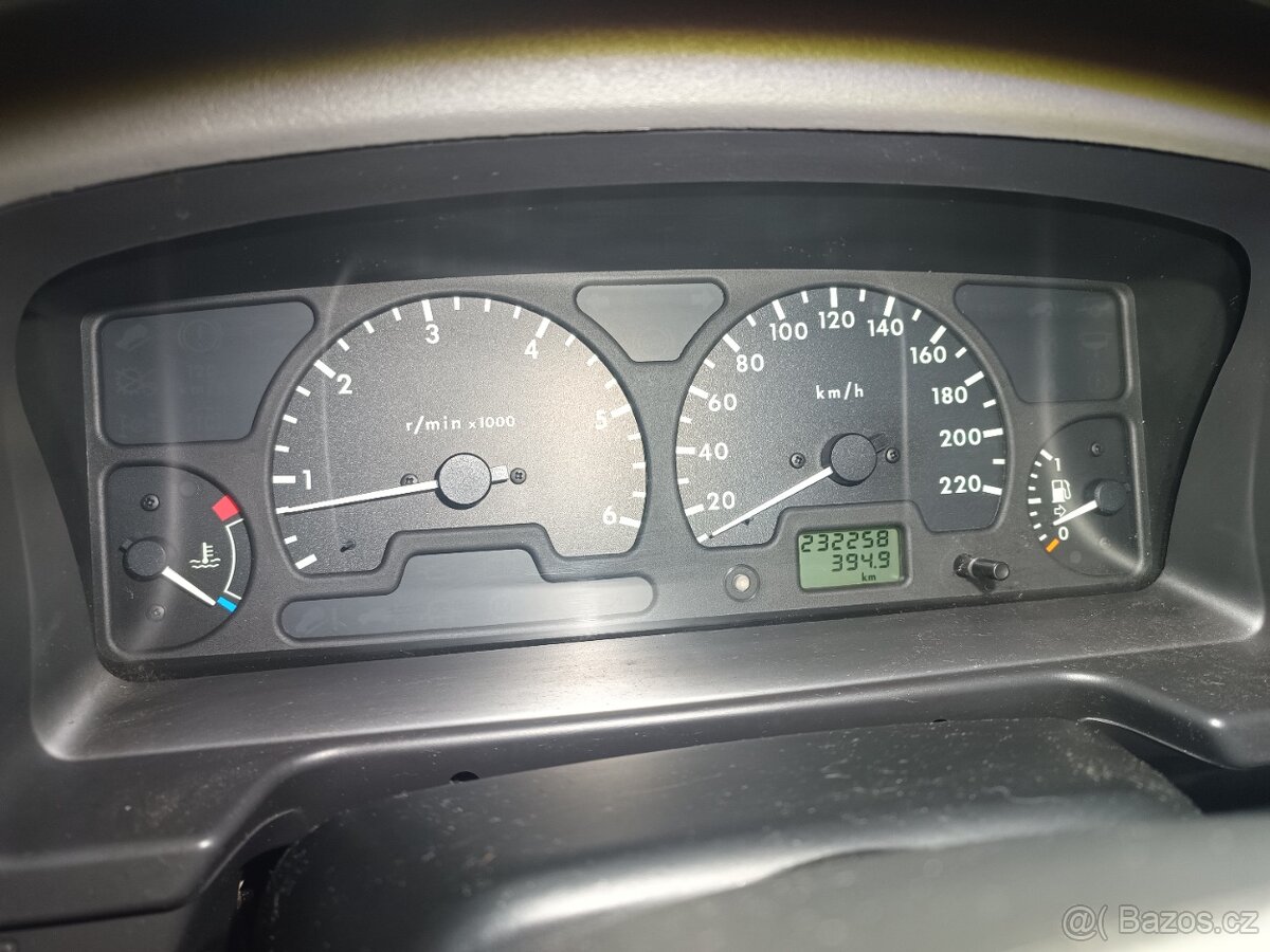 Land Rover Discovery 2 - 12