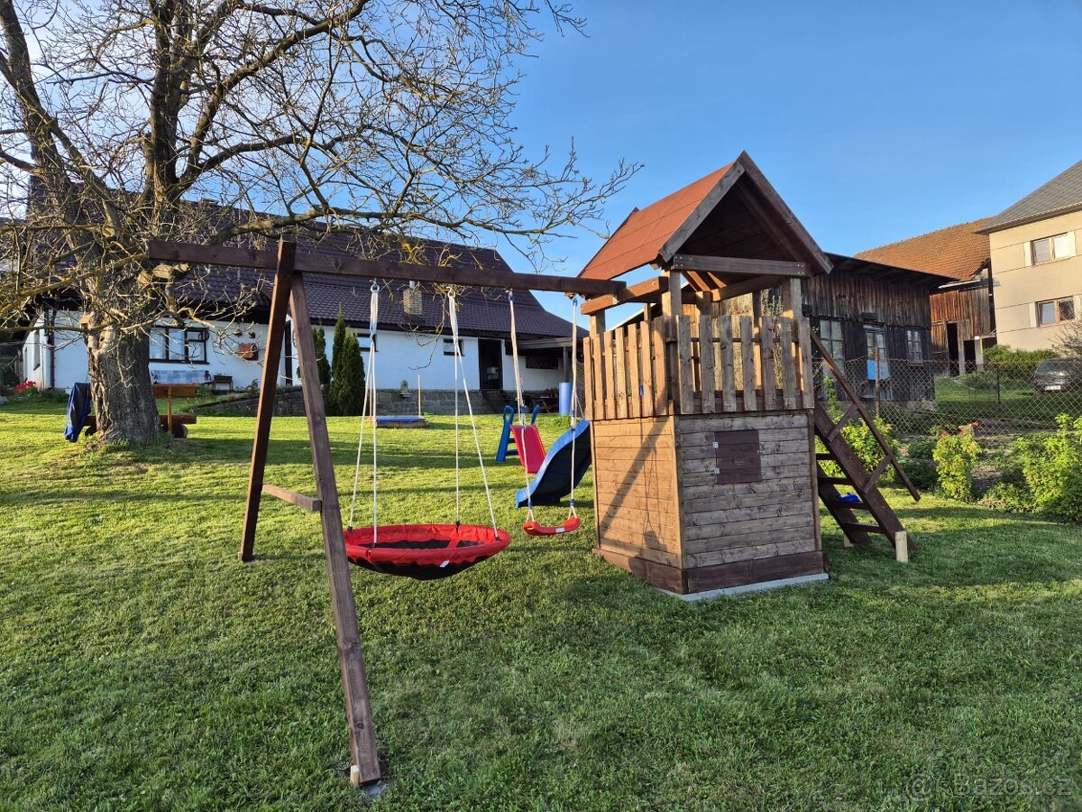 Dětské hřiště - 12
