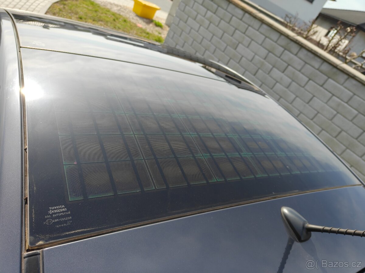 Toyota Prius 1.8 - 12