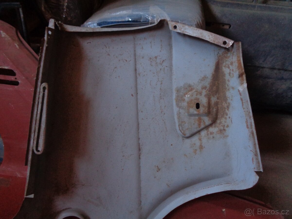 Škoda 105M 120M 130M nove zadni blatniky original L+P - 12