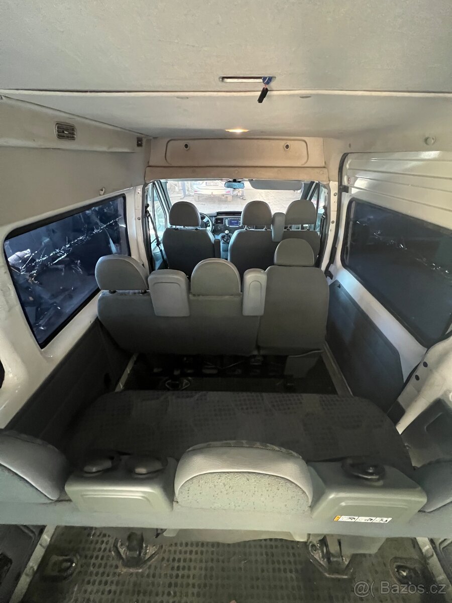 Ford Transit - 12