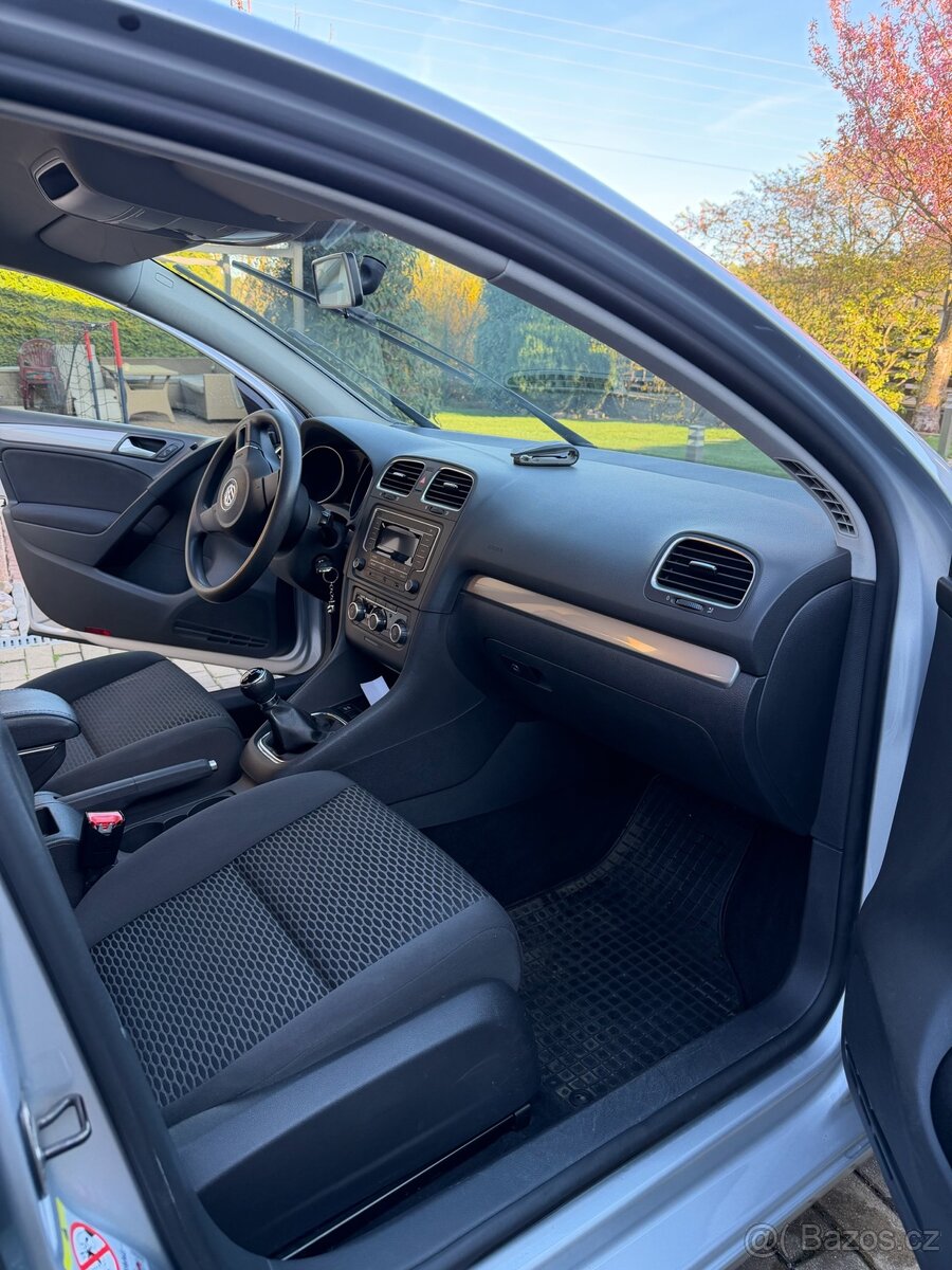 Volkwagen Golf 6 - 12