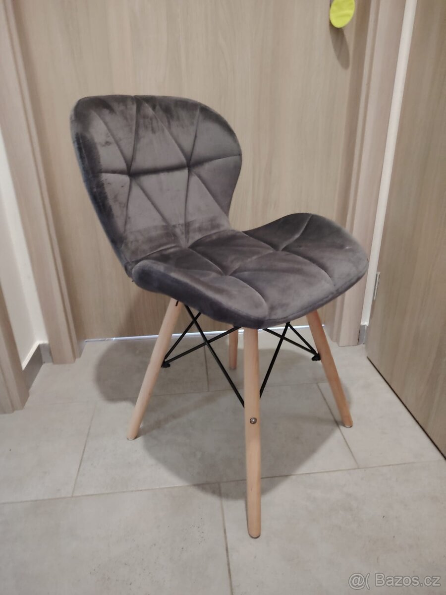 Nová sada 4 jídelní židle, šedá samet, dřevo - 12