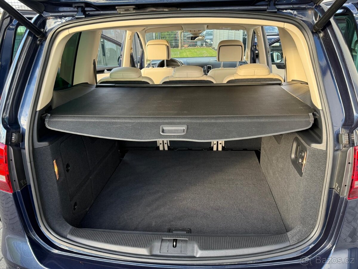 Volkswagen Sharan - 12