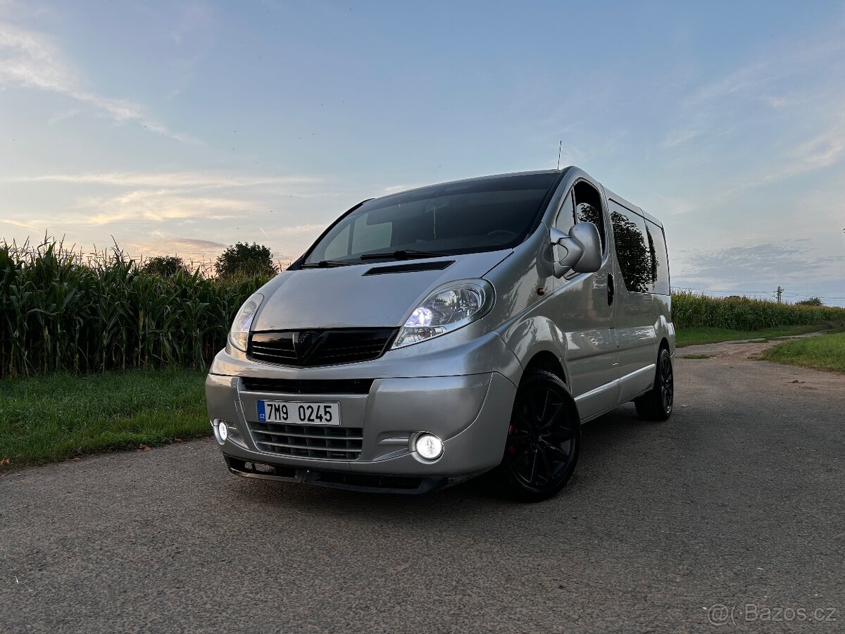 Opel Vivaro 2.0 - 12