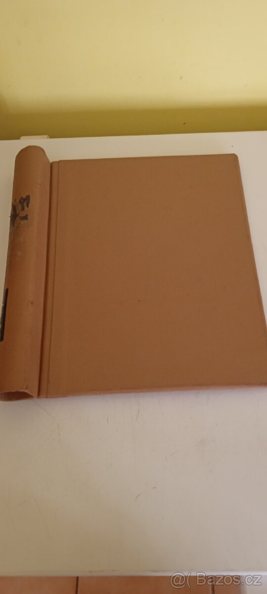 Prázdné albumy na známky - 12