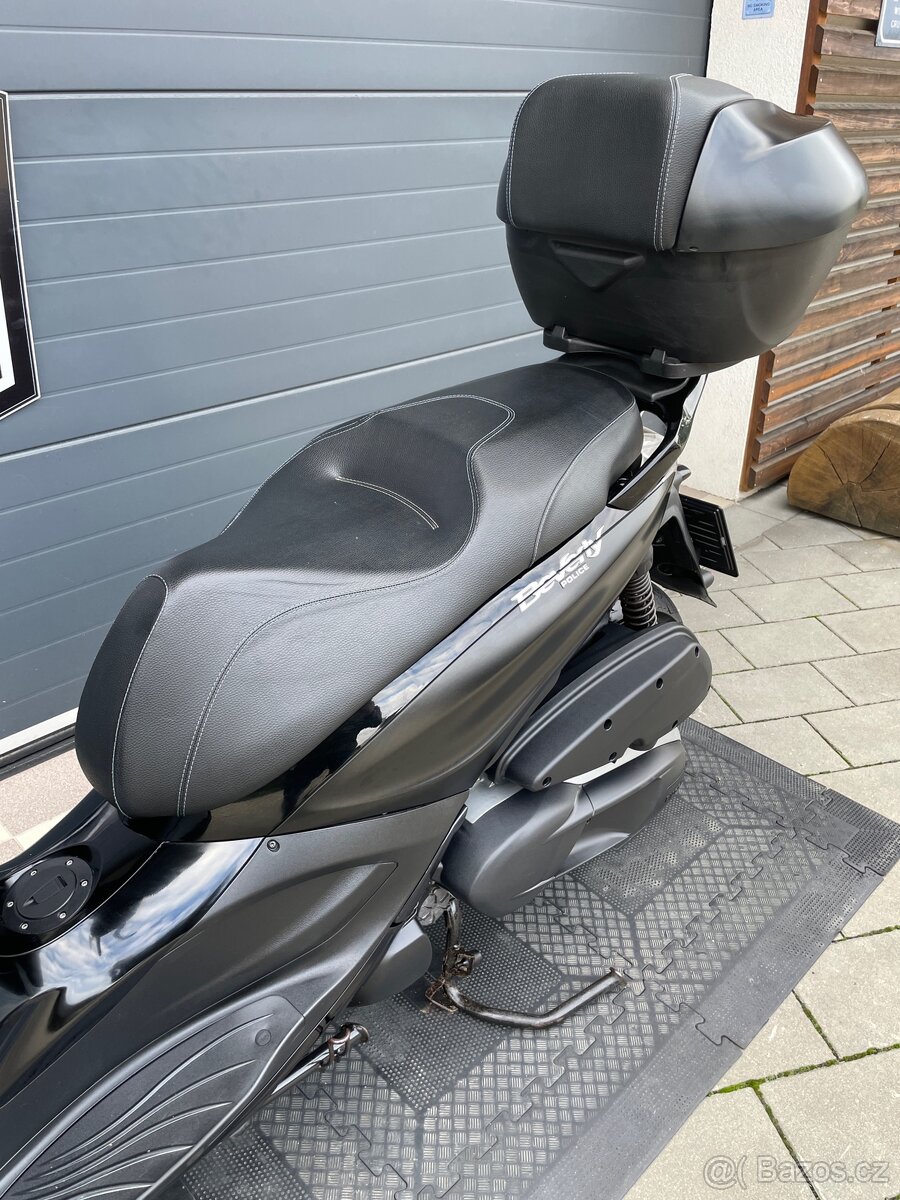 Piaggio Beverly 350 i.e. ABS/ASR Edice POLICE - 12