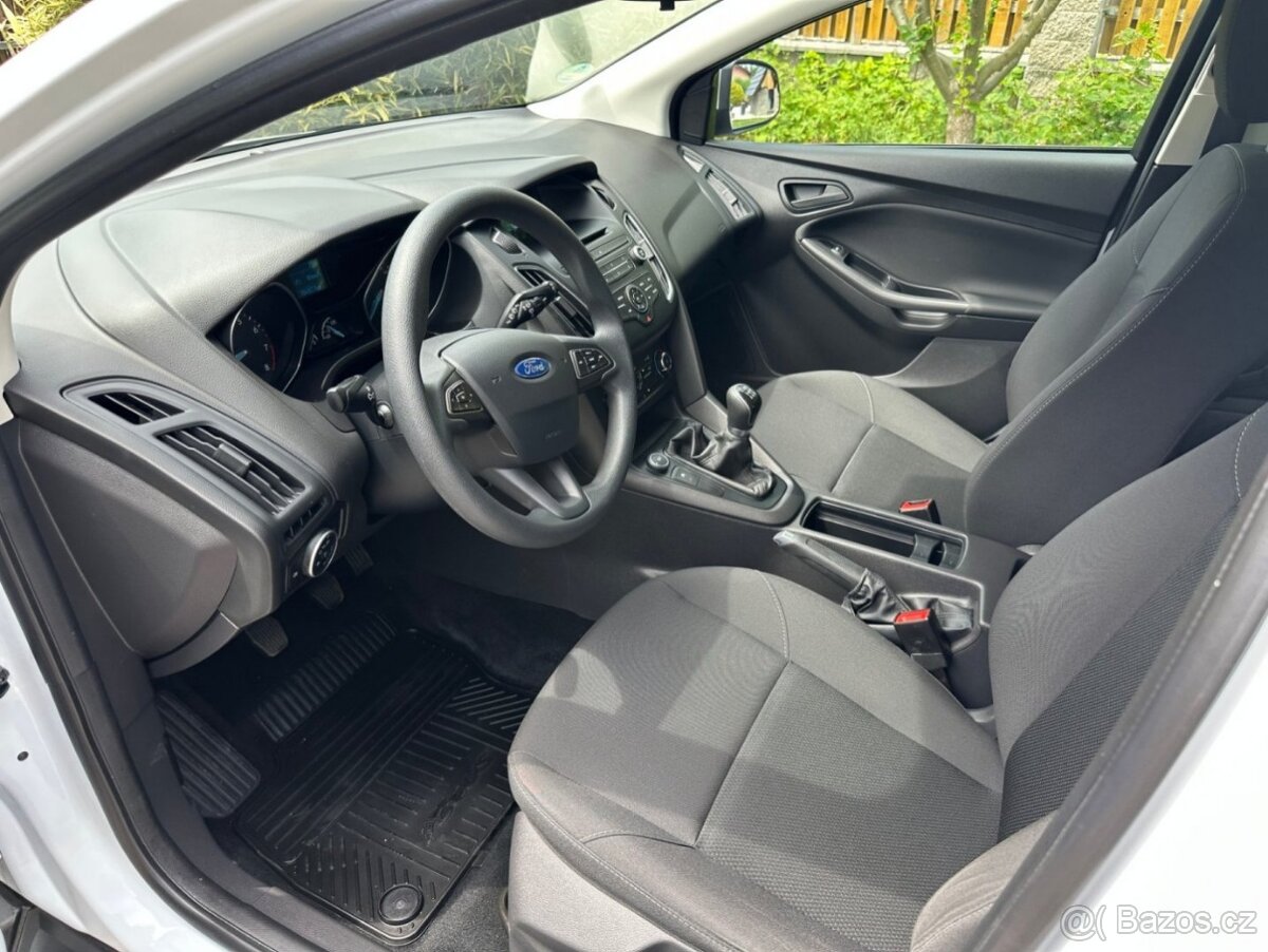 nabízíme Ford Focus 1.0 EcoBoost 74kw - 12