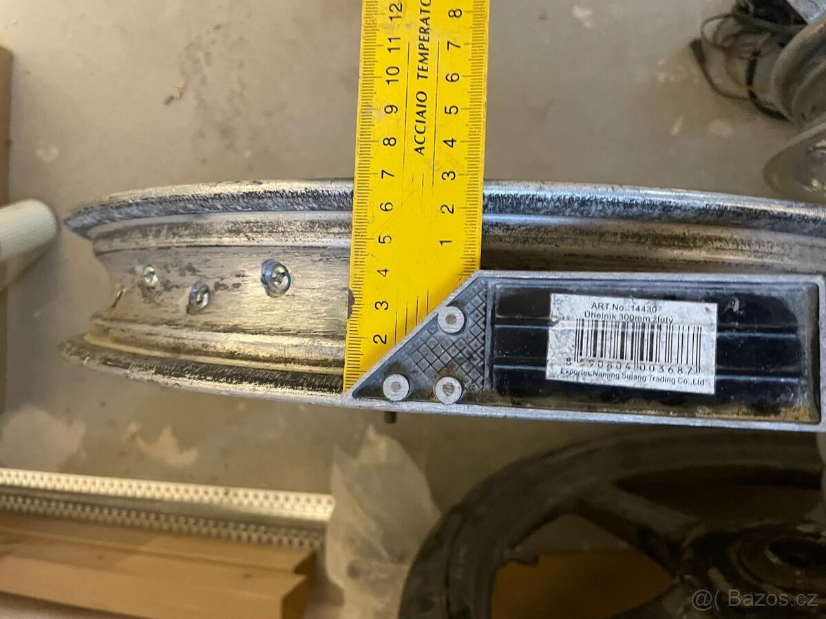 prodám díly čz, yamaha - 12