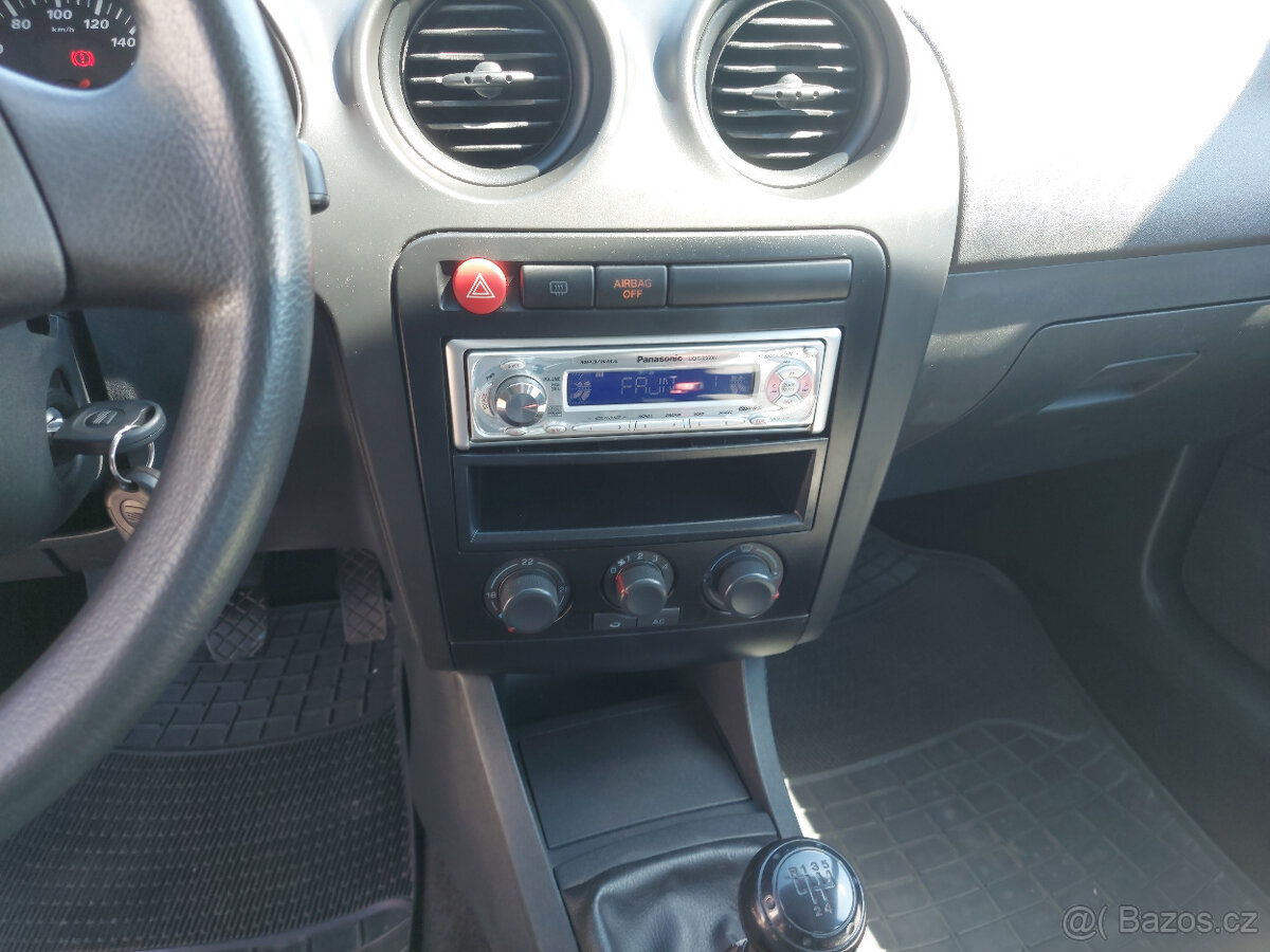 Seat Ibiza 1.2i - 12