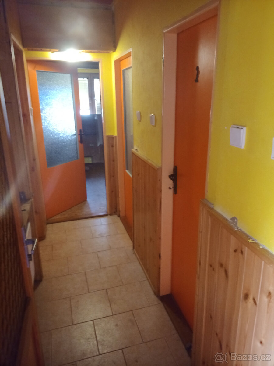 Nabízím k prodeji rodinný dům - 12